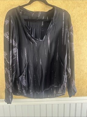 Zadig & Voltaire Black V-Neck Long Sleeve viscose Blouse with purple detail